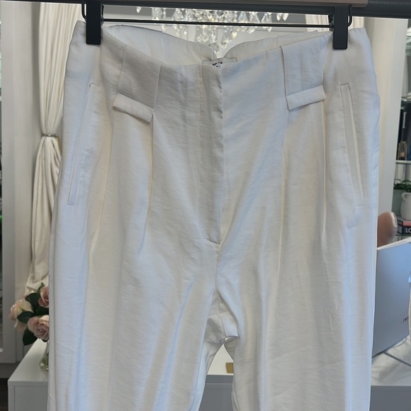 AS NEW HIGH WAISTED SHEGGY WHITE SUIT - Picture 6 of 17